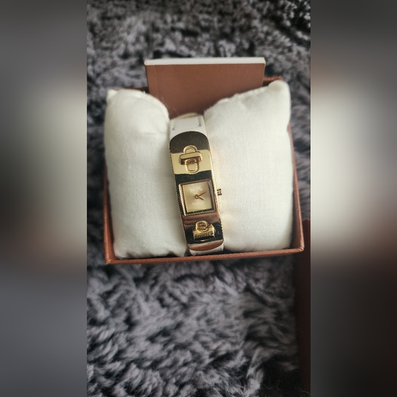 Coach Watch - Picture 3 of 7